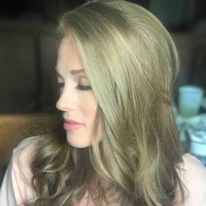 Meet your Posher, Alli